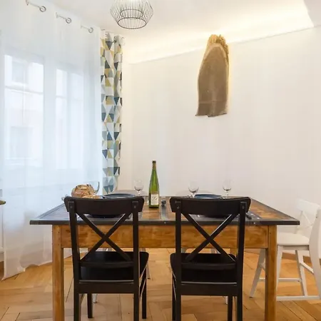 Thann - 1 - 5 Pers - Parking *